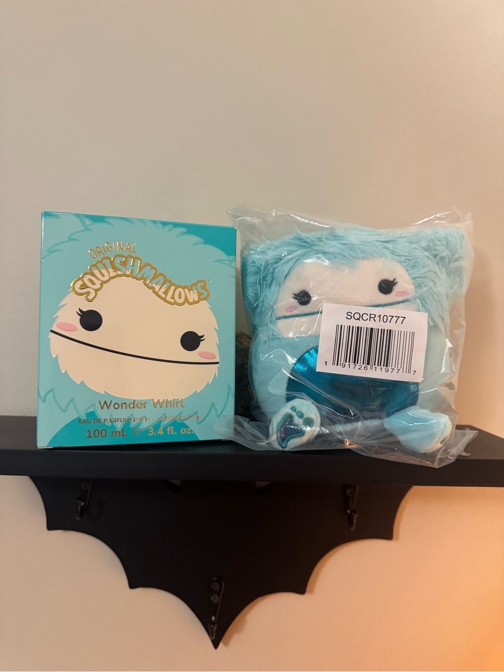 Squishmallows Blue Wonder Whirl parfum spray 3.4 Fl. Oz. With plush